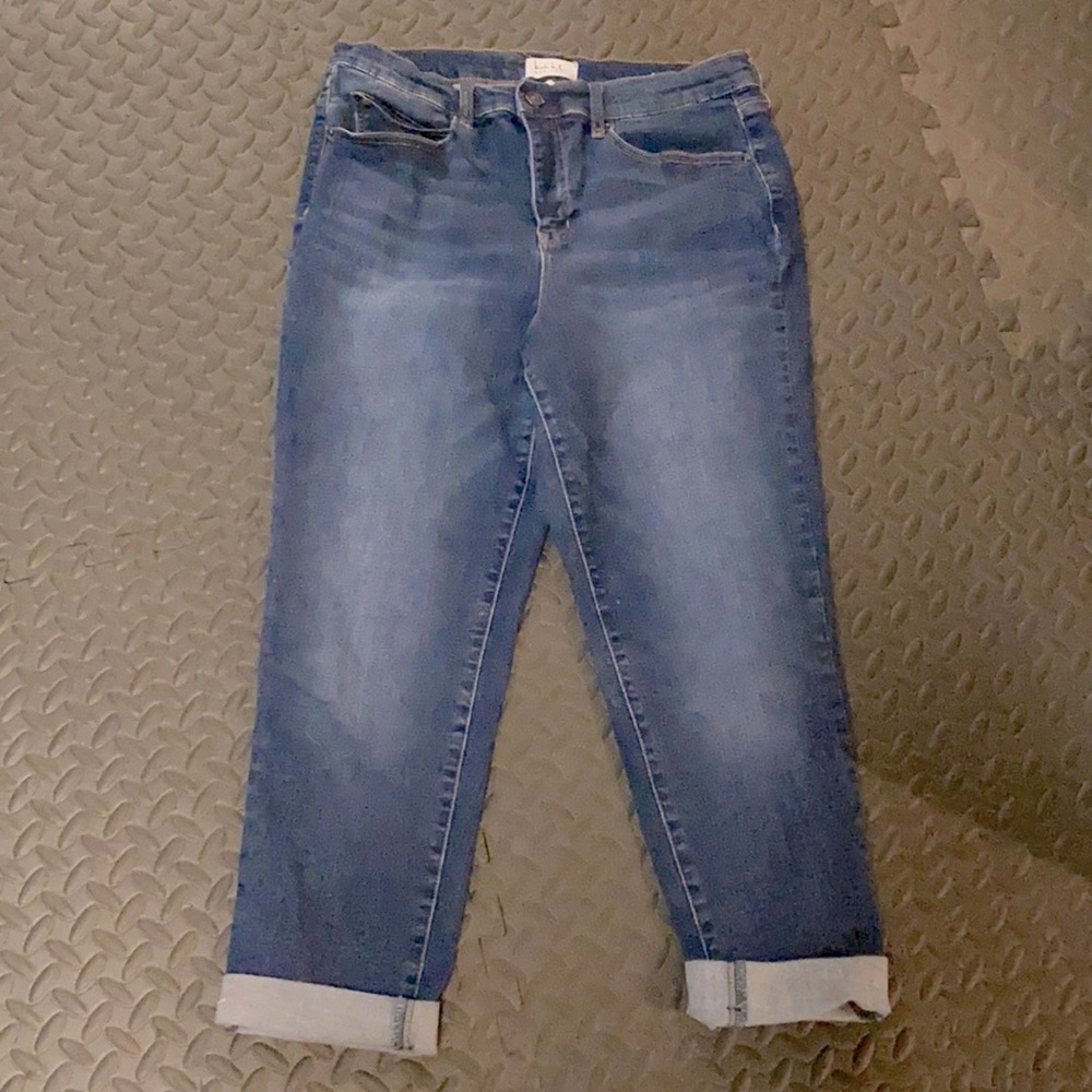 Nicole Miller Sz 12 cropped jeans